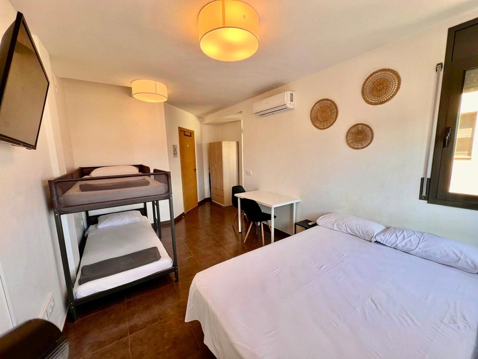 Mt Boutique Suites Y Apartamentos - Adults Only - Mataró Eksteriør billede