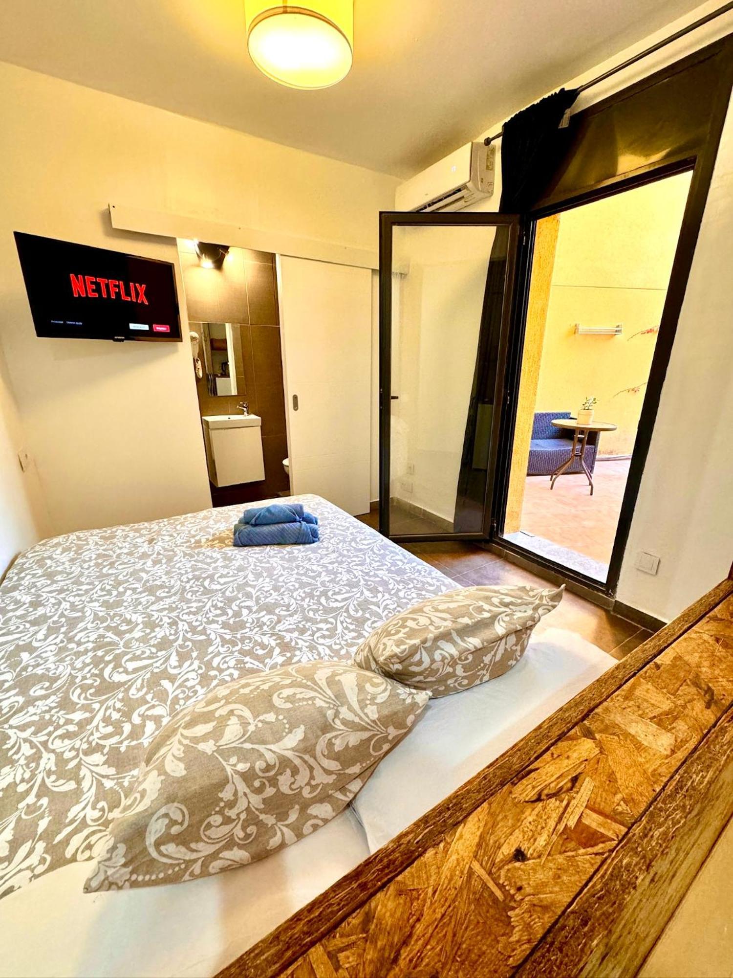 Mt Boutique Suites Y Apartamentos - Adults Only - Mataró Eksteriør billede